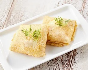 Мини блинчики с муссом из птицы и грибов
